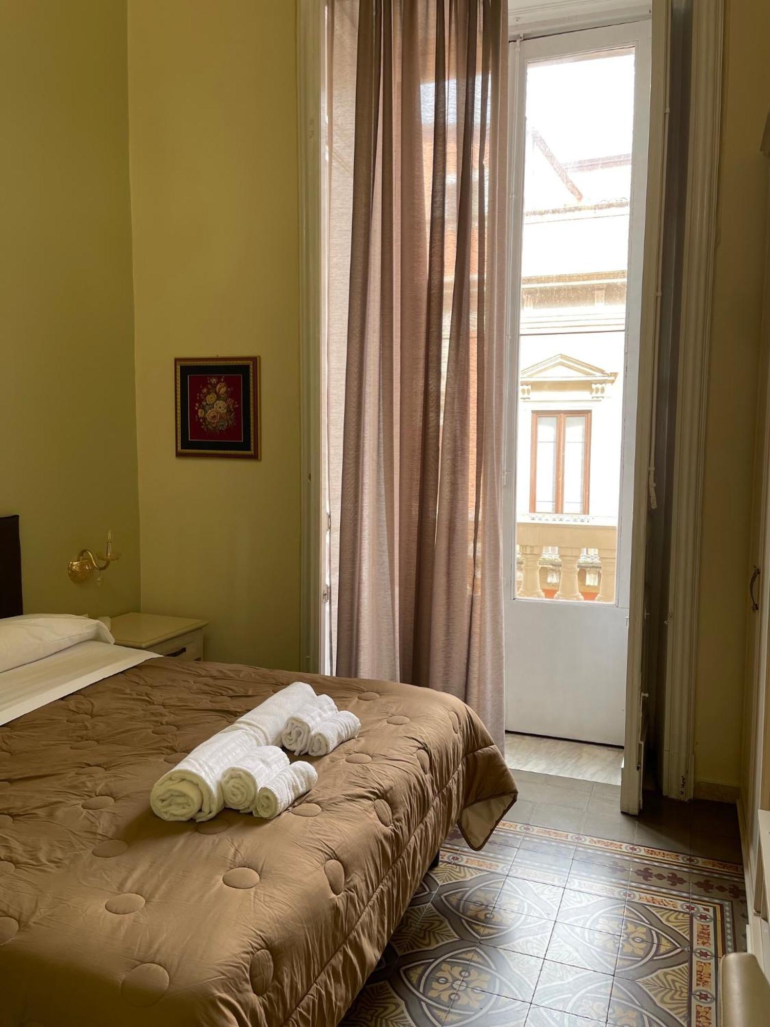 Hotel Umberto House Catane Extérieur photo