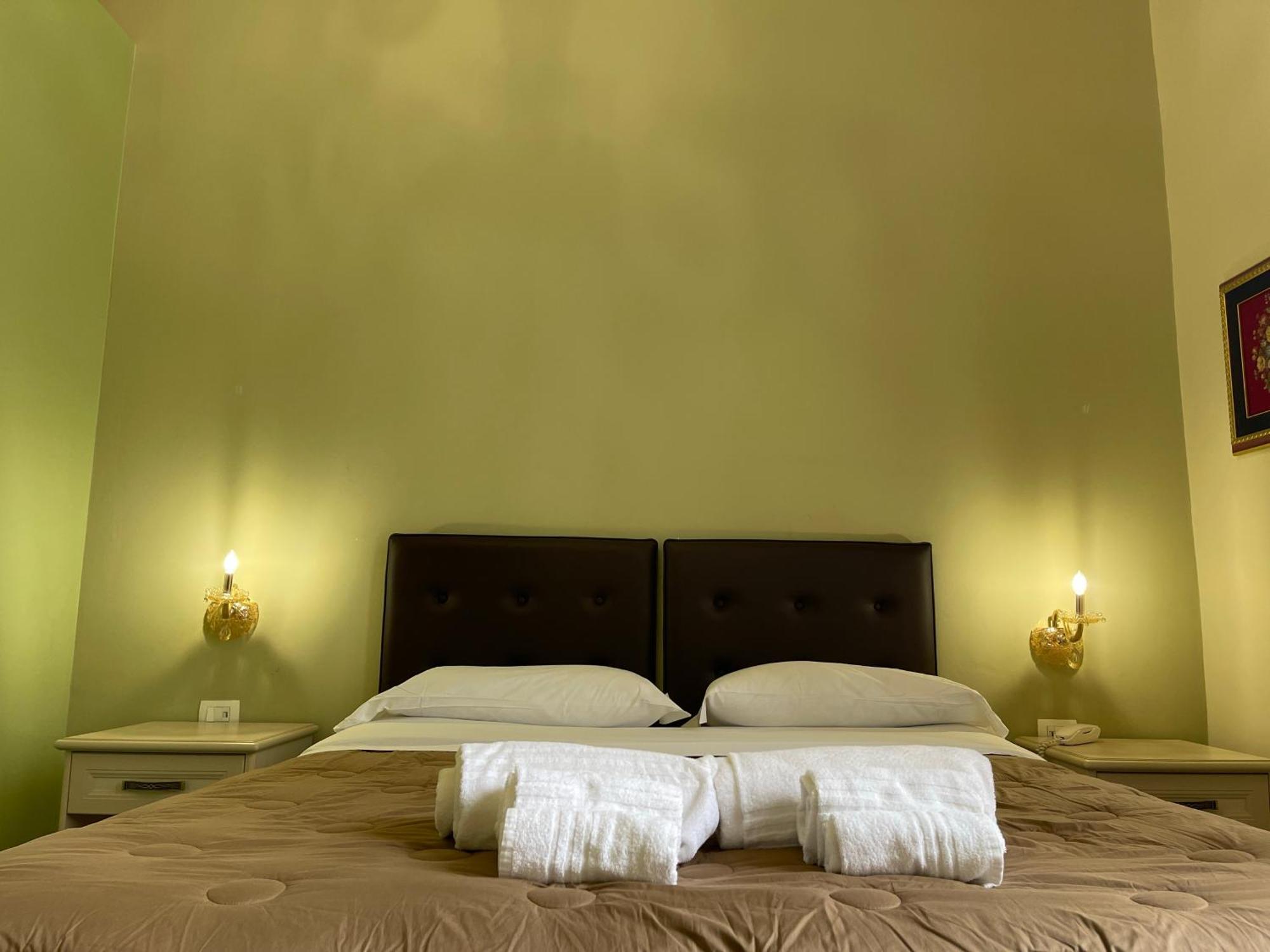 Hotel Umberto House Catane Extérieur photo